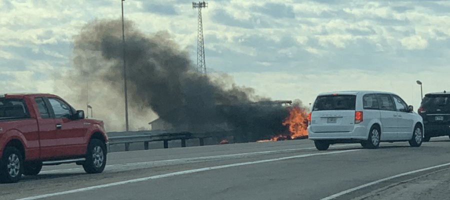 Cae avión en Illinois hay tres muertos