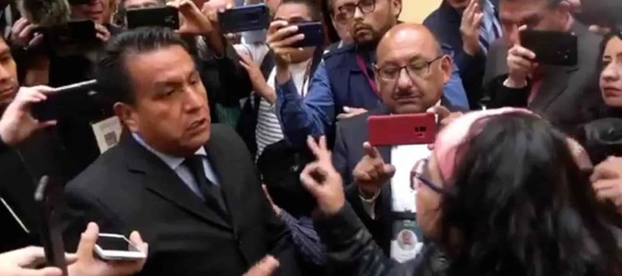 Discuten periodistas tras mañanera de AMLO en Palacio Nacional