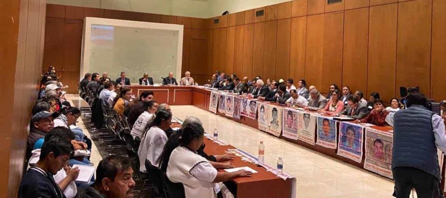 Firman convenio gobierno federal, SCJN y FGR, para esclarecer caso Ayotzinapa