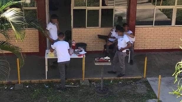 Estudiantes del CETis 78 de Altamira, Tamaulipas, hacen carne asada ante ausencia de mujeres