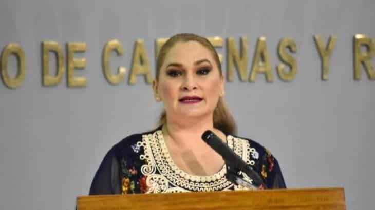 Pese a su vínculo con la derecha y críticas a Morena… a Gaby Tello le dieron un premio, critica diputada morenista