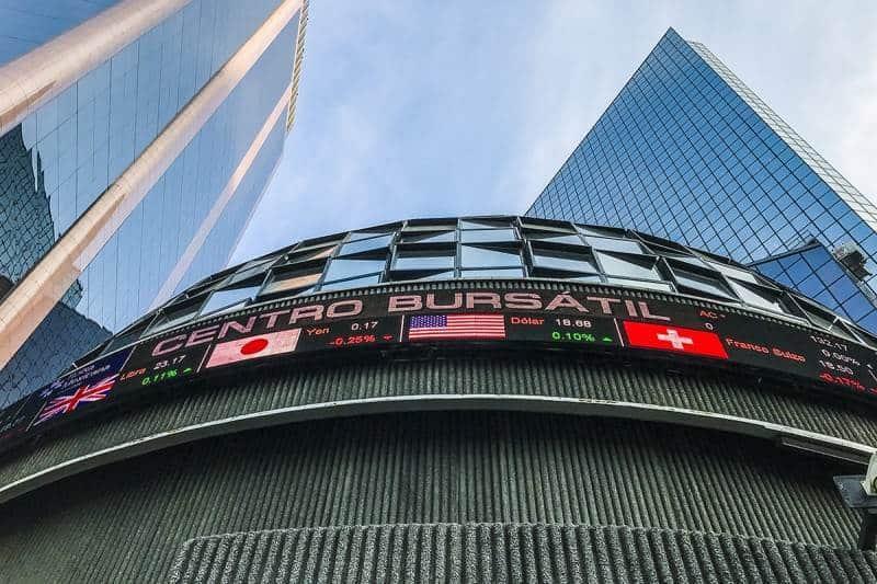 Por desplome en Bolsa Mexicana de Valores, paralizan actividades de emergencia