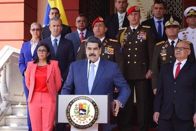 Suspenden Venezuela y Bolivia vuelos con Europa para evitar contagios de Covid-19 Suspenden Venezuela y Bolivia vuelos con Europa para evitar contagios de Covid-19