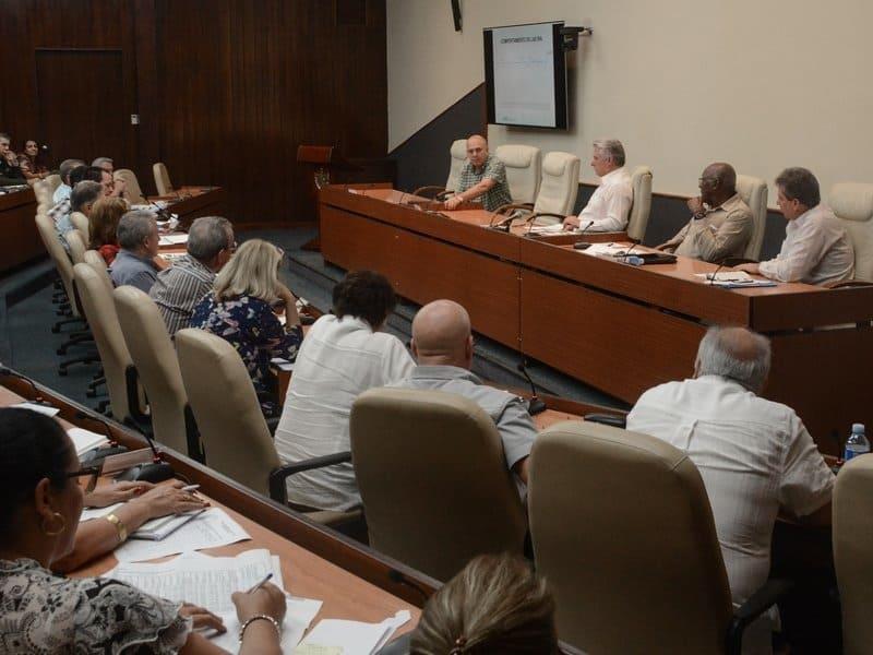 Cuba aísla a 90 extranjeros por coronavirus; 2 son mexicanos Cuba aísla a 90 extranjeros por coronavirus; 2 son mexicanos