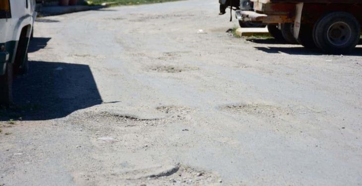 Como terracería, el acceso a la Unidad Deportiva La Manga II