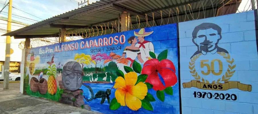 Escuela Alfonso Caparroso de Villahermosa cumple medio siglo de actividades y estrena mural