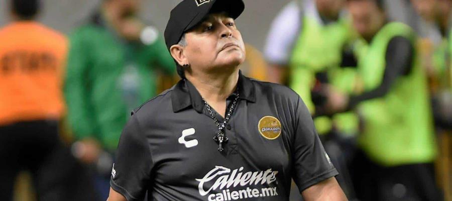 Maradona llama a parar el mundo del deporte por el coronavirus