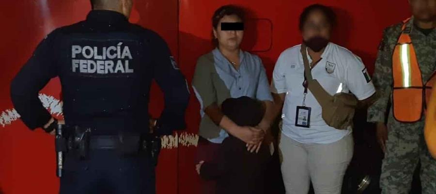 Aseguran a una mujer y un menor extranjeros que viajaban en un ADO hacia la CDMX
