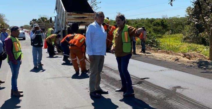 Reaparece Adán Augusto en gira por Balancán