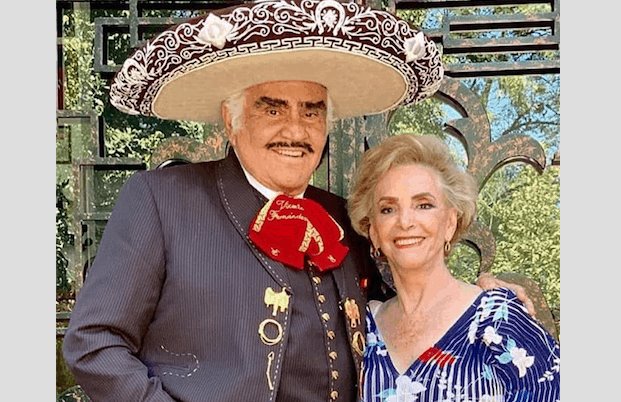 Vicente Fernández se encuentra en cuarentena en su rancho, no tiene coronavirus Vicente Fernández se encuentra en cuarentena en su rancho, no tiene coronavirus