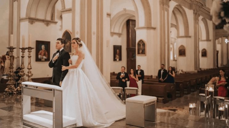 En plena cuarentena por Covid-19, senador de Movimiento Ciudadano contrae nupcias en catedral de Monterrey 