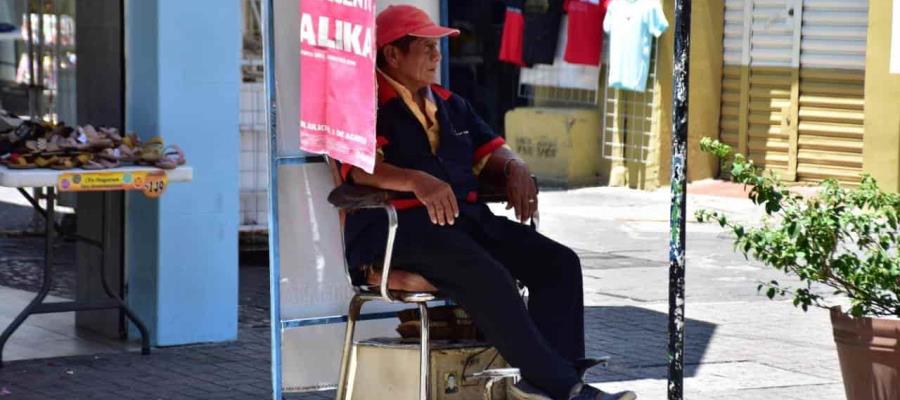 FOTO GALERÍA: No todos pueden quedarse en casa, ellos tienen que salir a buscar el sustento diario