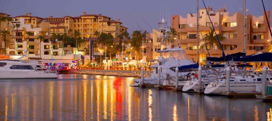 Ventila gobernador de Baja California Sur cierre temporal de hoteles en todo el país