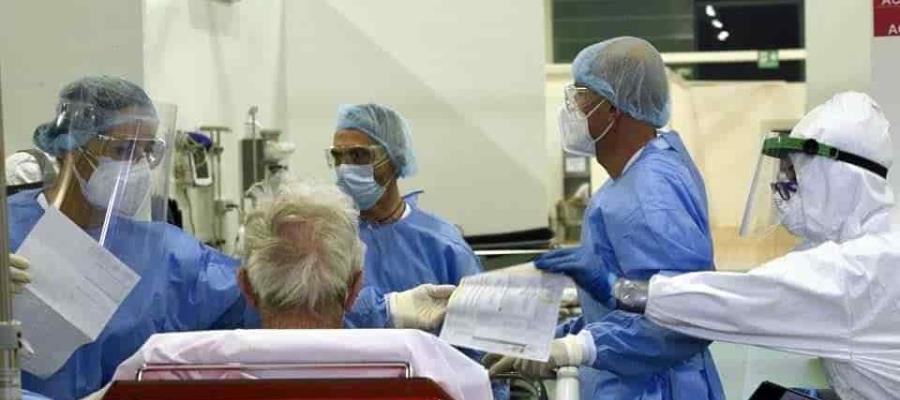 Llama López Obrador a cuidar y respetar a médicos que atienden a pacientes con Covid-19