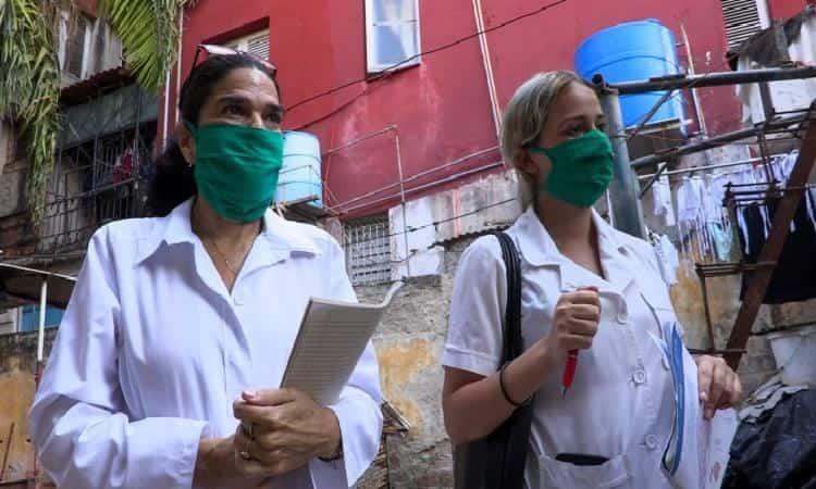 Garantiza AMLO empleo permanente a médicos que se sumen a atender a pacientes ante contingencia Garantiza AMLO empleo permanente a médicos que se sumen a atender a pacientes ante contingencia