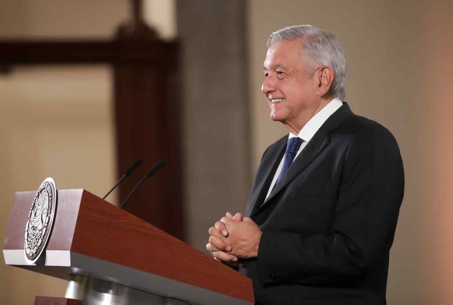 Reitera AMLO apoyo a taxistas de grandes ciudades… pero que tengan pocas unidades
