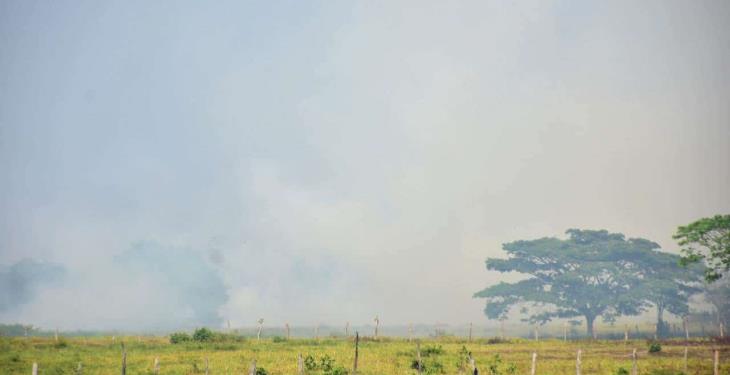 Se registran múltiples incendios en la Vhsa-Teapa; amenazan a conjuntos habitacionales