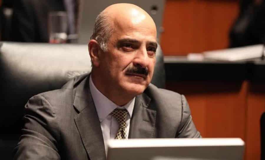 Renuncia Ricardo Ahued a Administración de Aduanas del SAT; regresará al Senado