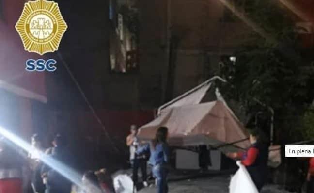 Realizan XV Años en plena pandemia en la CDMX; autoridades suspenden la fiesta Realizan XV Años en plena pandemia en la CDMX; autoridades suspenden la fiesta