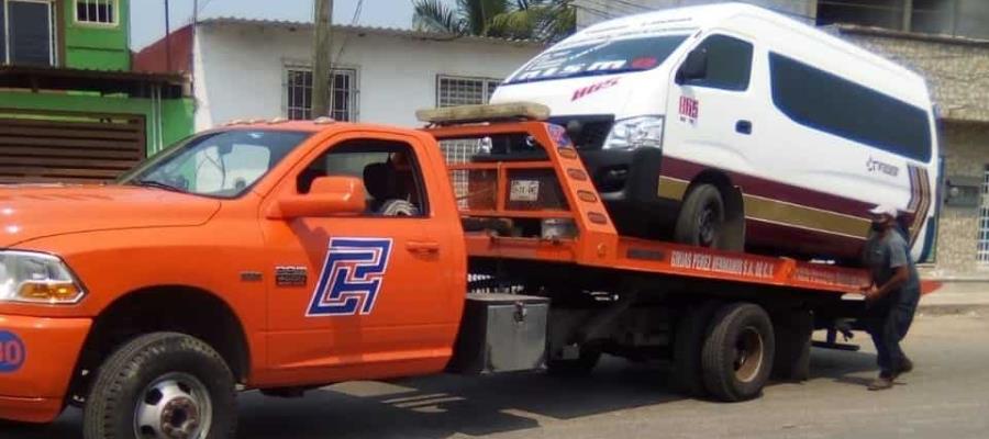 Aseguran pochimóvil y combi en Gaviotas por violar decreto gubernamental