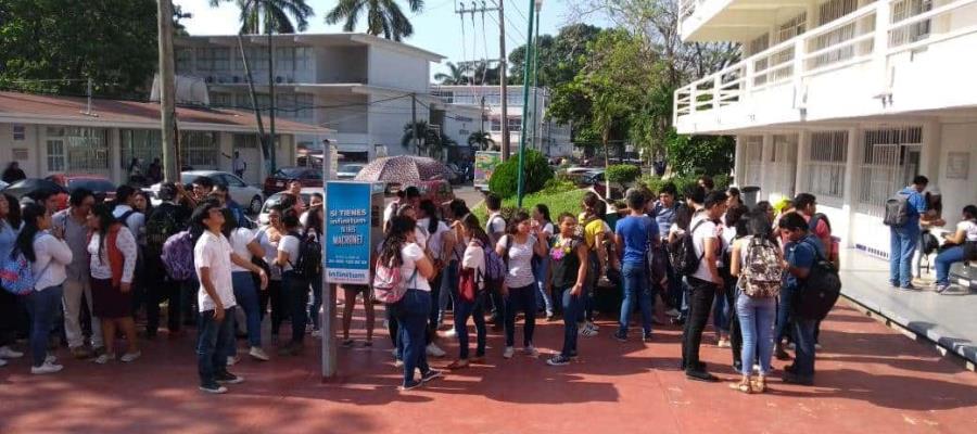 Reporta UJAT 9 mil 994 registros de aspirantes para ingreso Reporta UJAT 9 mil 994 registros de aspirantes para ingreso