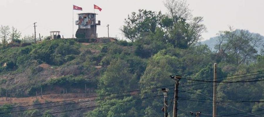 Balas norcoreanas alcanzan base militar de Corea del Sur Balas norcoreanas alcanzan base militar de Corea del Sur