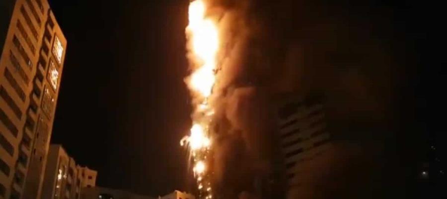 Se incendia la Torre Abbco en los Emiratos Árabes Unidos Se incendia la Torre Abbco en los Emiratos Árabes Unidos