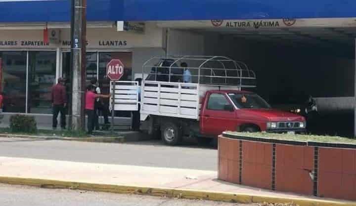 Clausuran Coppel en Teapa por operar siendo un “comercio no esencial”