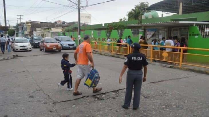Ven difícil padres de familia que clases se reinicien en junio en Tabasco