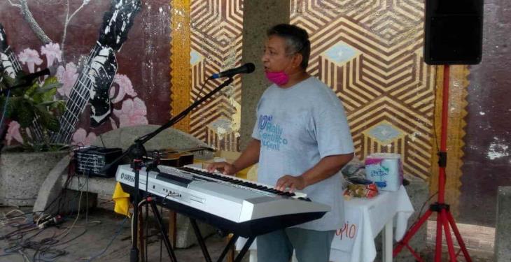 Músicos instalan centro de acopio ante falta de empleo por contingencia