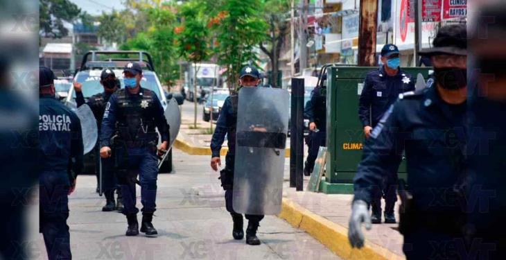 Ignoran llamado a quedarse en casa y el Centro Histórico de Villahermosa se llena de gente