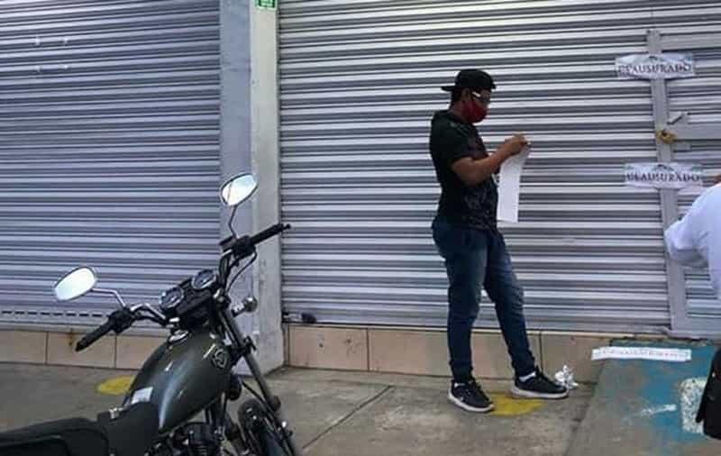 Clausuran tienda Elektra en Teapa por no acatar decreto y vender productos no esenciales