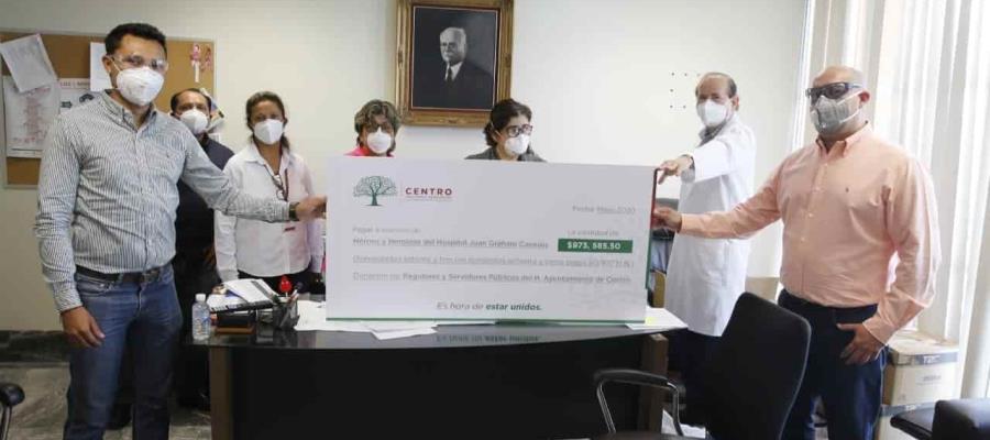 Entrega simbólicamente Ayuntamiento de Centro 973 mil pesos para personal del Hospital Juan Graham