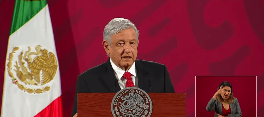 Advierte AMLO a la IP, que en vez de demandar por energías limpias, deberían hasta pedir disculpas