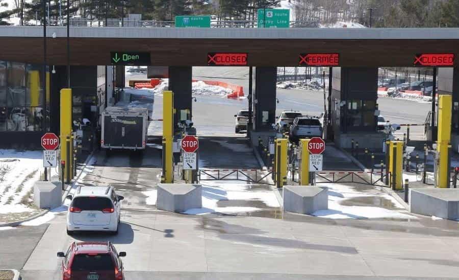 EU y Canadá extienden cierre de su frontera a viajes no esenciales hasta el 21 de junio EU y Canadá extienden cierre de su frontera a viajes no esenciales hasta el 21 de junio