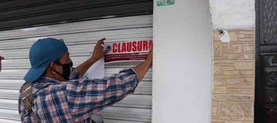 Clausuran establecimientos en Cárdenas por no bajar sus cortinas durante cierre temporal
