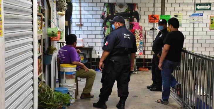 Suspende Salud actividades por 15 días a comercios no esenciales del mercado Pino Suárez