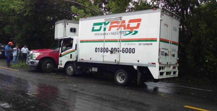 Se registran al menos cinco accidentes automovilísticos en carreteras en Tabasco