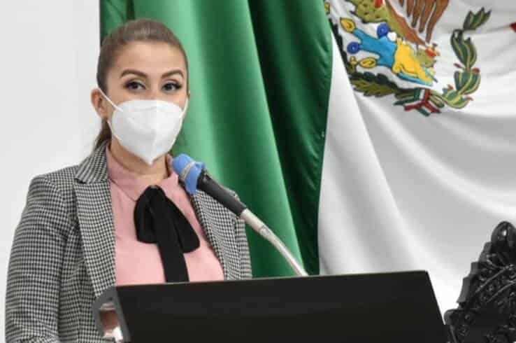 Plantea Beatriz Milland ley para prevenir el bullying Plantea Beatriz Milland ley para prevenir el bullying