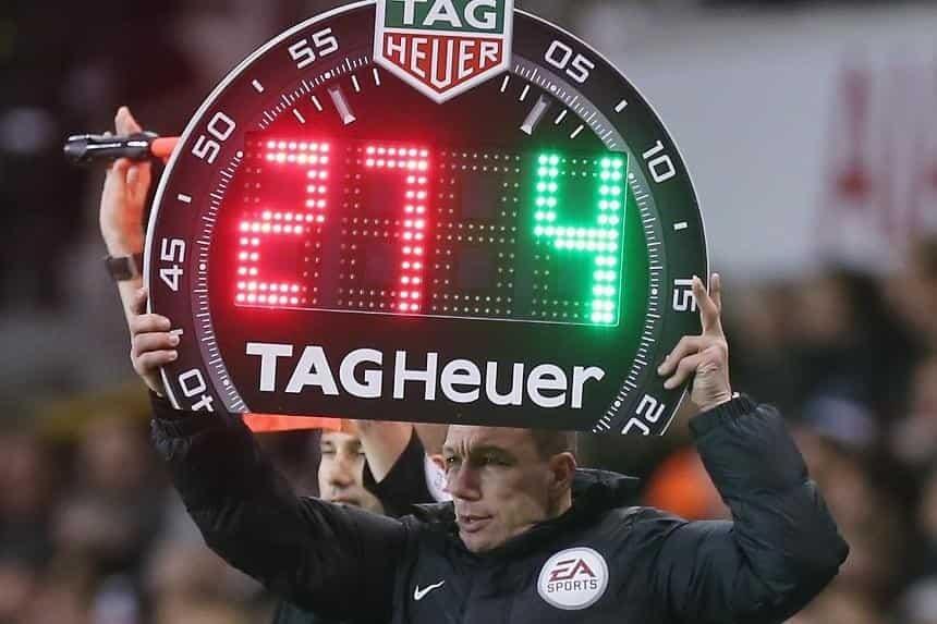 Acepta Premier League hasta cinco cambios por partido para evitar lesiones