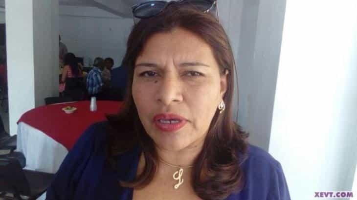 Ciudadanos debieron comprar despensas con el dinero que les da la federación, opina diputada tabasqueña del PRD Ciudadanos debieron comprar despensas con el dinero que les da la federación, opina diputada tabasqueña del PRD