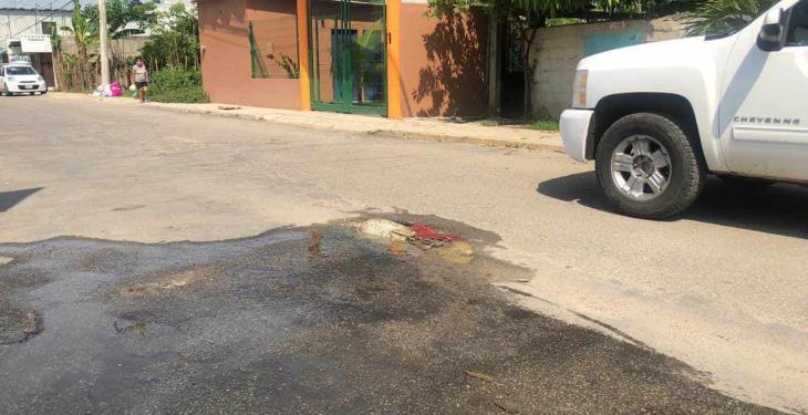Afectadas 5 mil familias en Asunción Castellanos por agua sucia y fugas