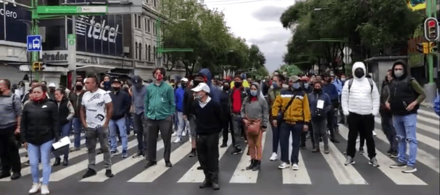 Protestan comerciantes, payasos y botargueros en la CDMX; exigen créditos para reactivar sus negocios