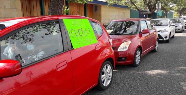 Se suman tabasqueños a la caravana Anti-AMLO; piden renuncia de López Obrador