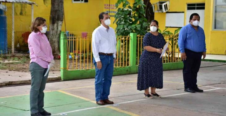 Da ayuntamiento de Centro banderazo al programa ‘Pinta tu escuela’