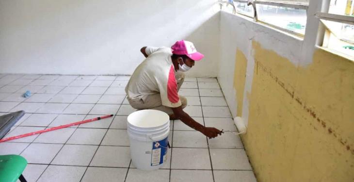 Da ayuntamiento de Centro banderazo al programa ‘Pinta tu escuela’