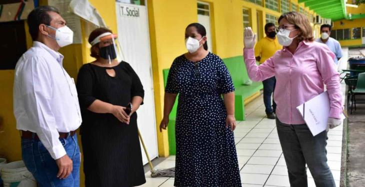 Da ayuntamiento de Centro banderazo al programa ‘Pinta tu escuela’