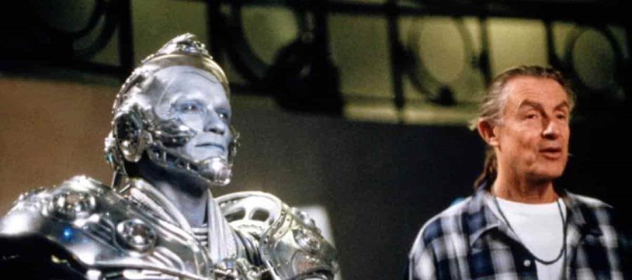 Muere Joel Schumacher director de ‘Batman Forever’