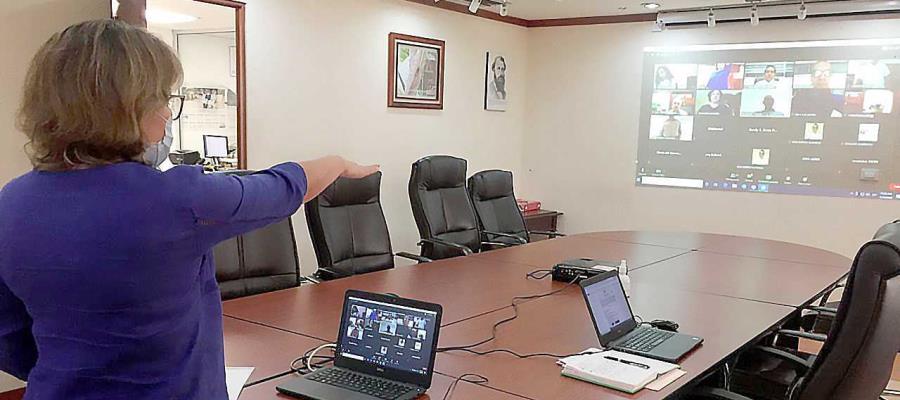 Rinde protesta Egla Cornelio como presidenta de los órganos de gobierno del COBATAB y CECYTE