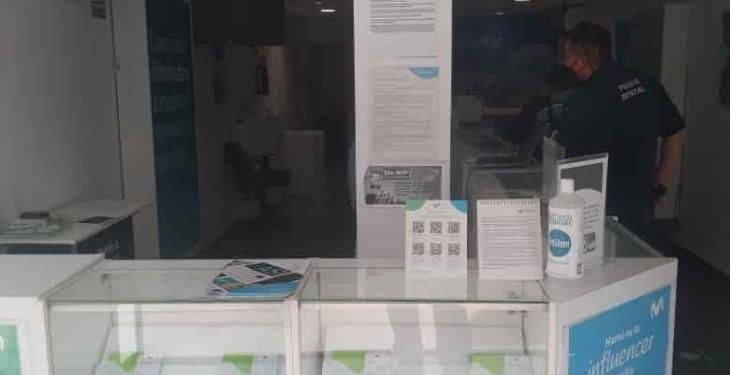Asaltan tienda de celulares y se llevan equipos en centro de Villahermosa